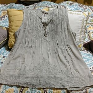 Sleeveless blouse